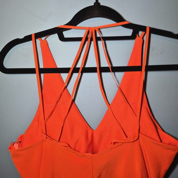 Athleta Backless Built In Bra Breathe In Dress - Picture 6 of 8